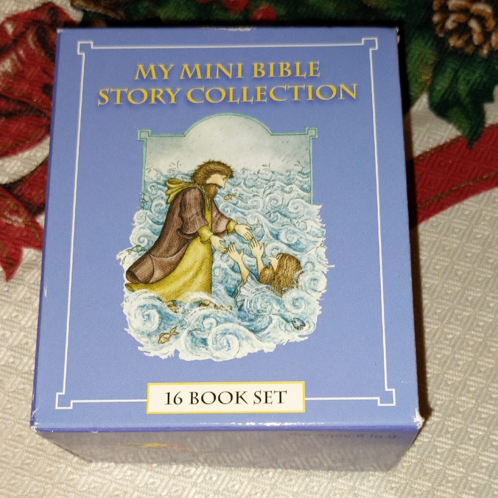 Children's Mini Bible Story Collection 2009 Box Set Tiny Books Bedtime Story